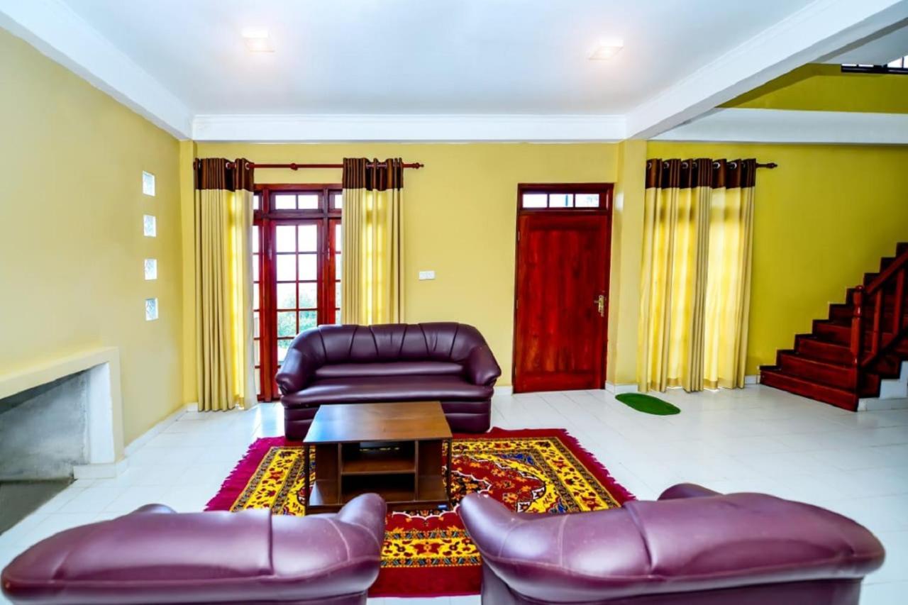 Lily Villa Haputale Luaran gambar